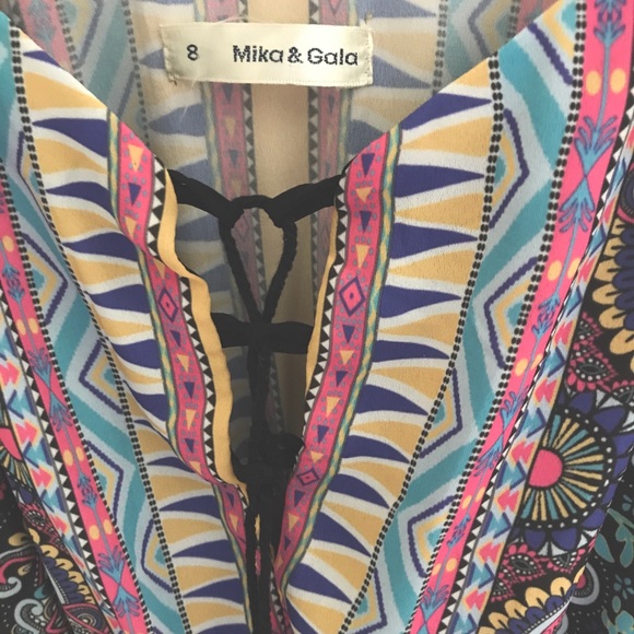 Mika & Gala Lace Up Multi Colored Printed Pattern Romper Size 8 - Picture 2 of 4